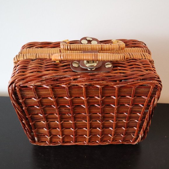 Vintage Porcelain Tea Set - Picture 5 of 7